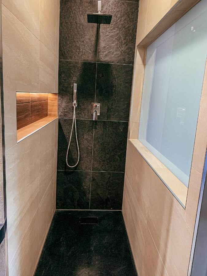 B&B Salus Civico 23 雷焦艾米利亚 外观 照片